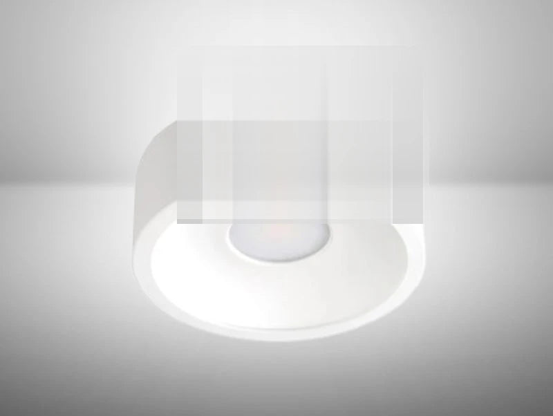 צילינדר תאורה לבן מדגם RAY בעיצוב עגול עם תאורת LED מובנית