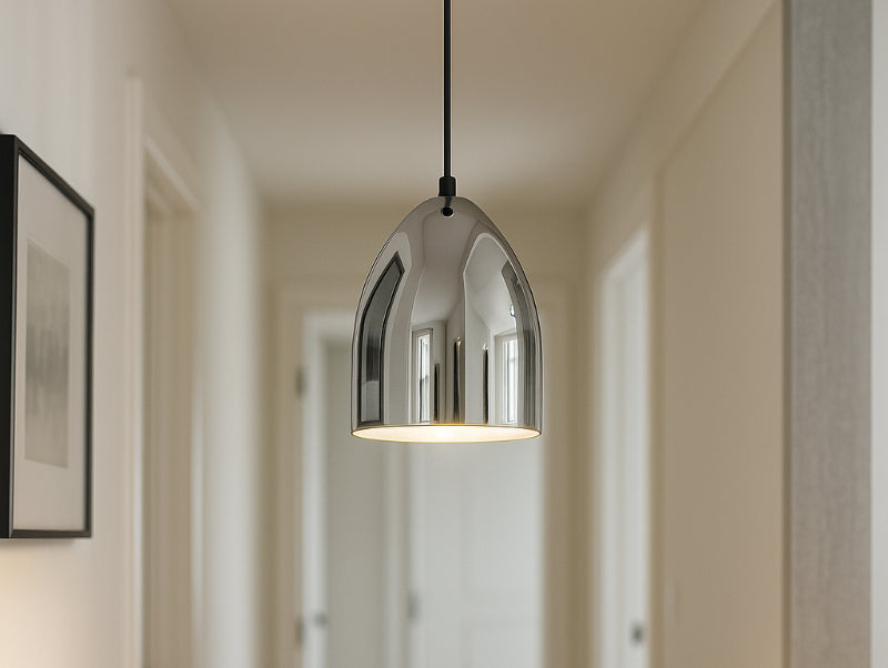 מנורת תלייה PURE SILVER במסדרון