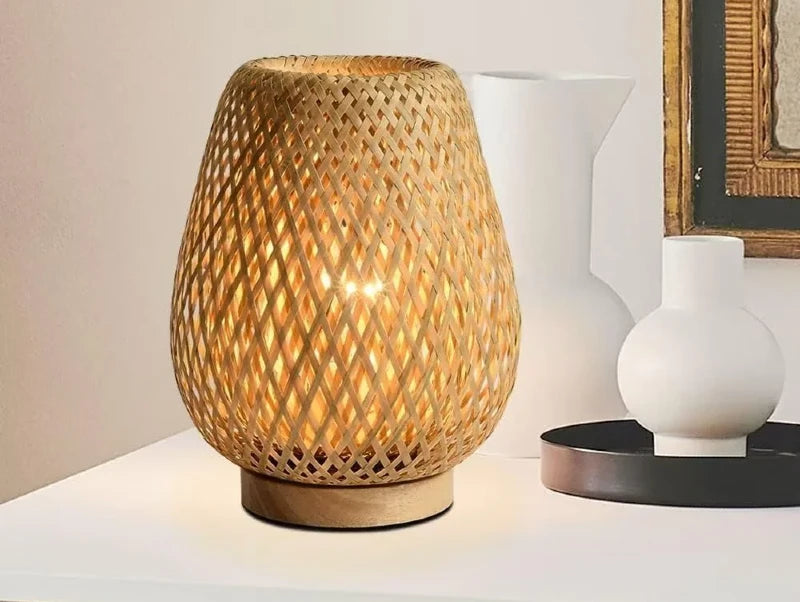 מנורת שולחן MONA