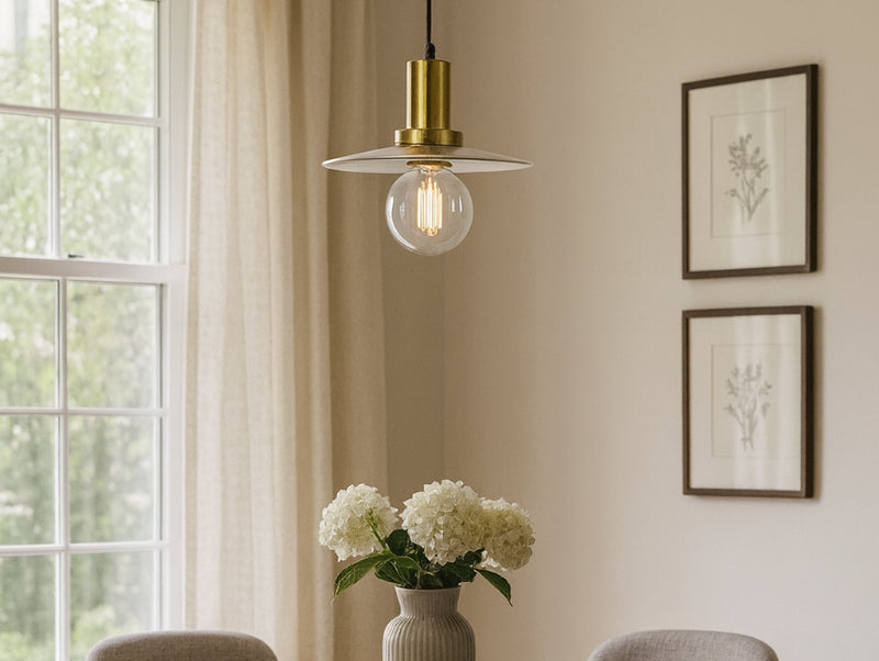 מנורת תלייה MIST בפינת אוכל