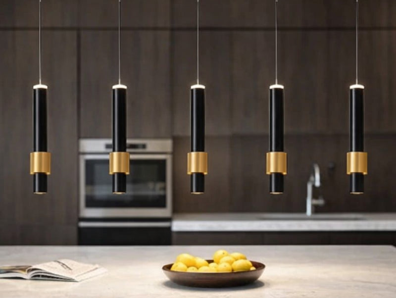 תקריב של מנורת תלייה black