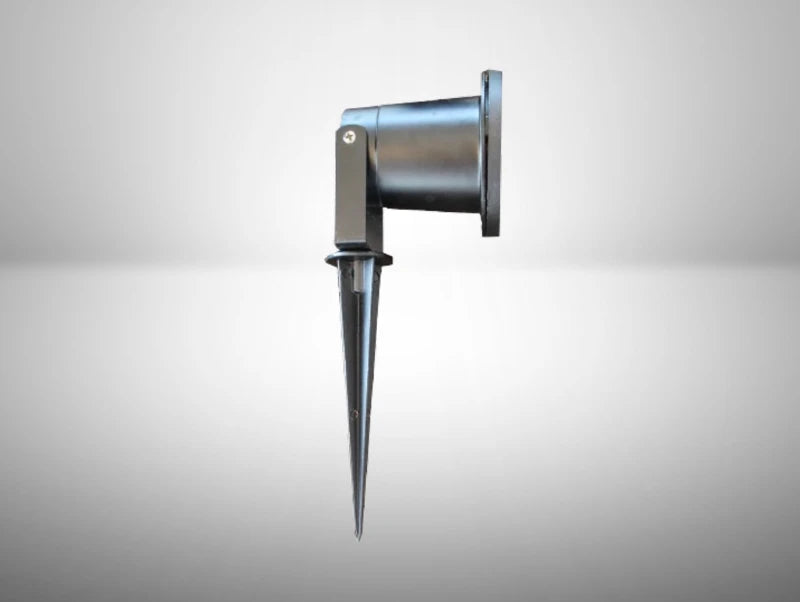 דוקרן מתכת לגינה