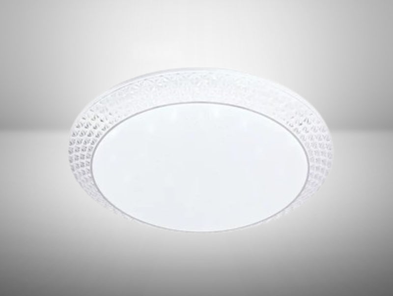 צמוד תקרה עגול MOON CCT לבן מבית OMEGA, עם עיטור דקורטיבי סביב למסגרת.