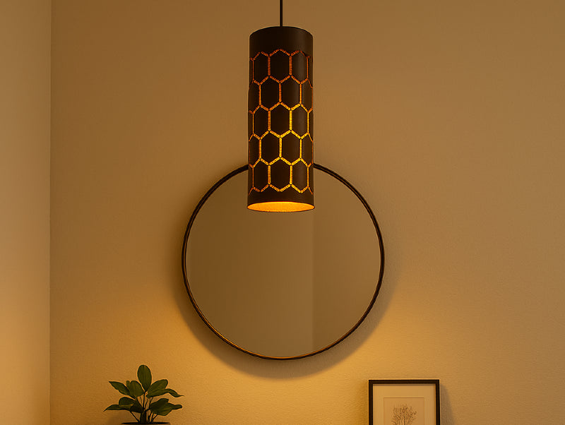 מנורת תלייה PERY תלוייה בפינת אוכל