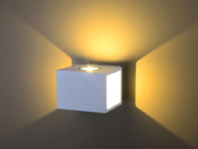 מנורת קיר MONO