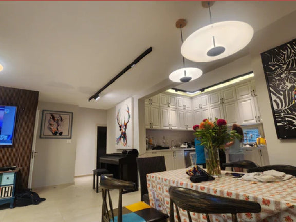 מנורות תלייה LIDER בפינת אוכל