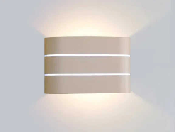 מנורת קיר LINER - תצוגה