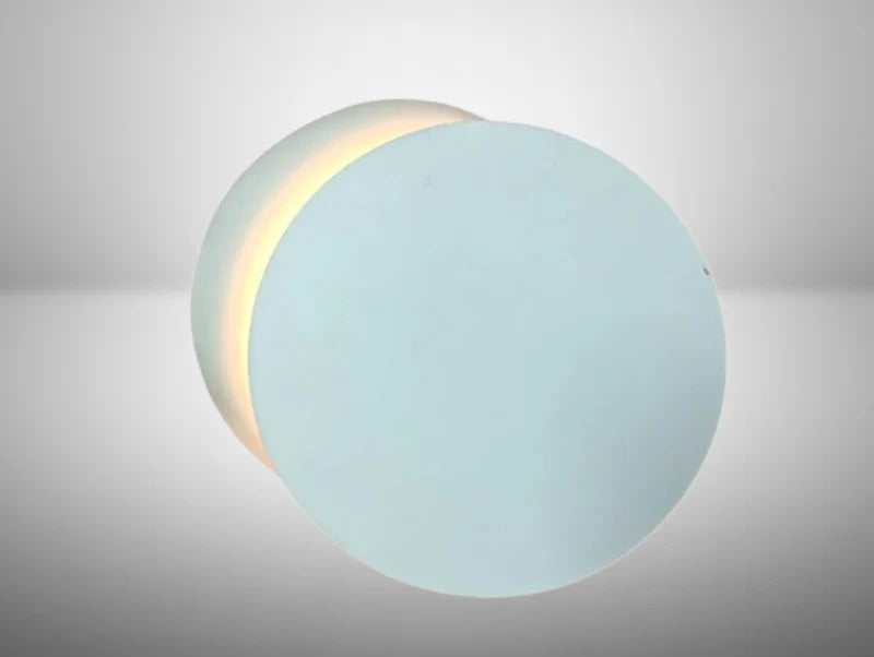 מנורת קיר עיגולים - תצוגה