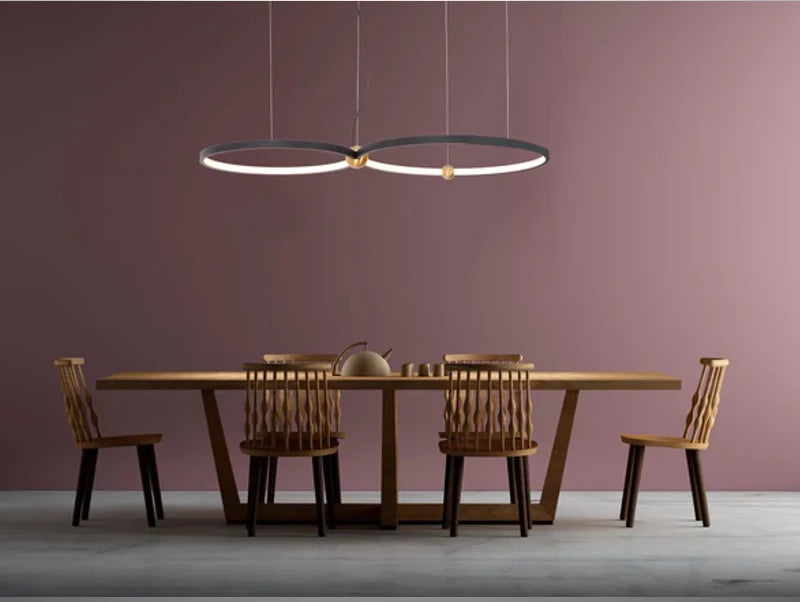 מנורת תלייה ANGEL מעל שולח אוכל