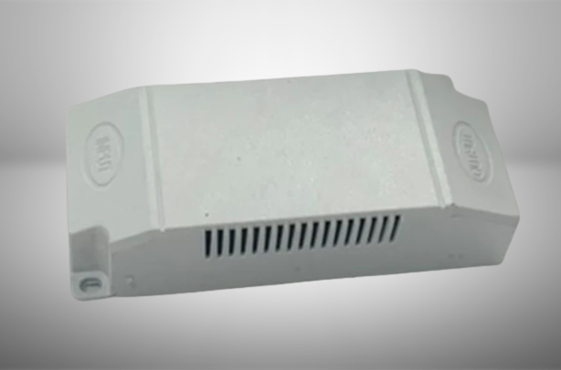 קופסה ללד דרייבר LED DRIVER 20-30W 750ma