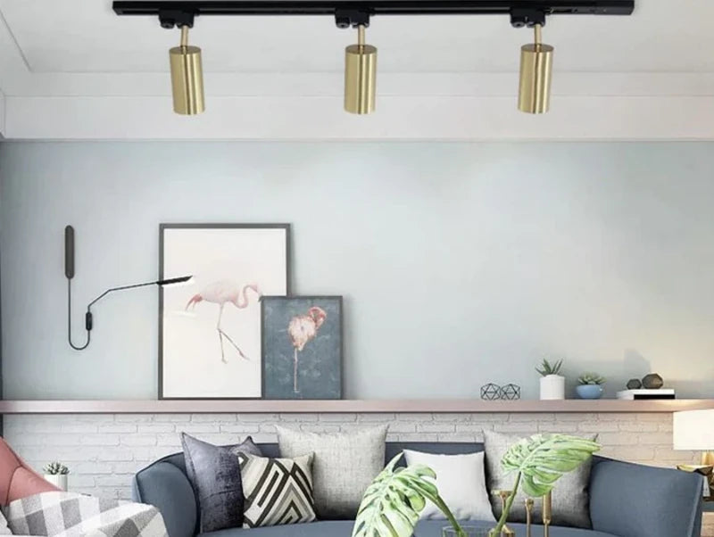 דיל משתלם - פס צבירה כולל ספוטים ונורות GU10