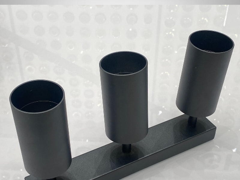 פס ספוטים בצבע שחור