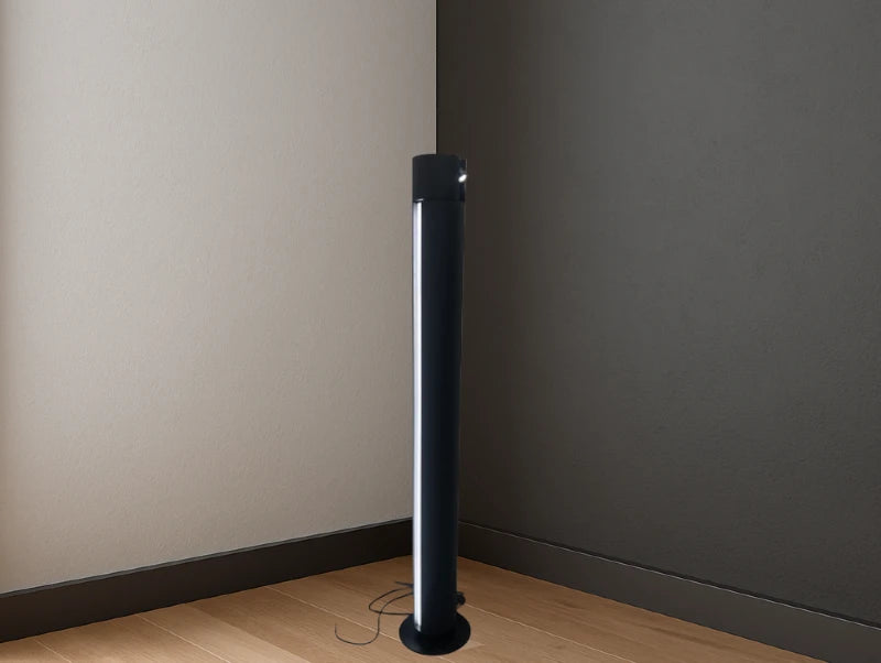 מנורת רצפה VERTIKA בחדר