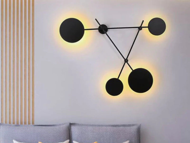 מנורת קיר NORDIC POINTS B בסלון