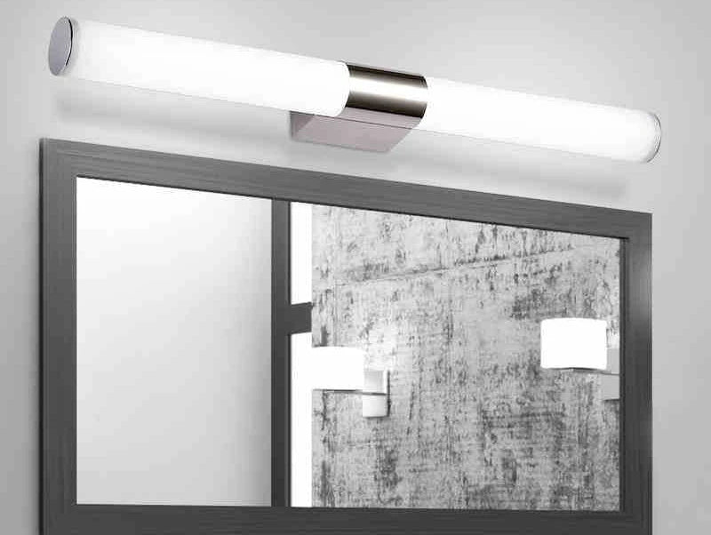 מנורת קיר WHITE POLE בגוון אור לבן קר