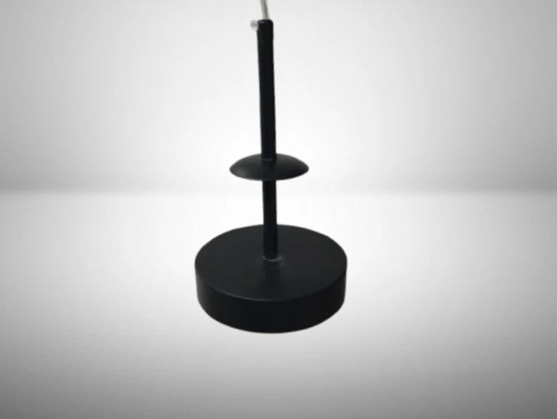 מנורת תלייה MTL בצבע שחור