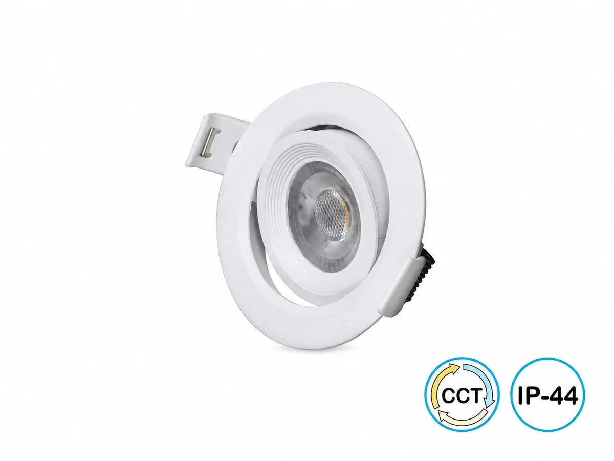 גוף תאורה שקוע לבן של OMEGA במבט אלכסוני עם סימוני CCT ו־IP44