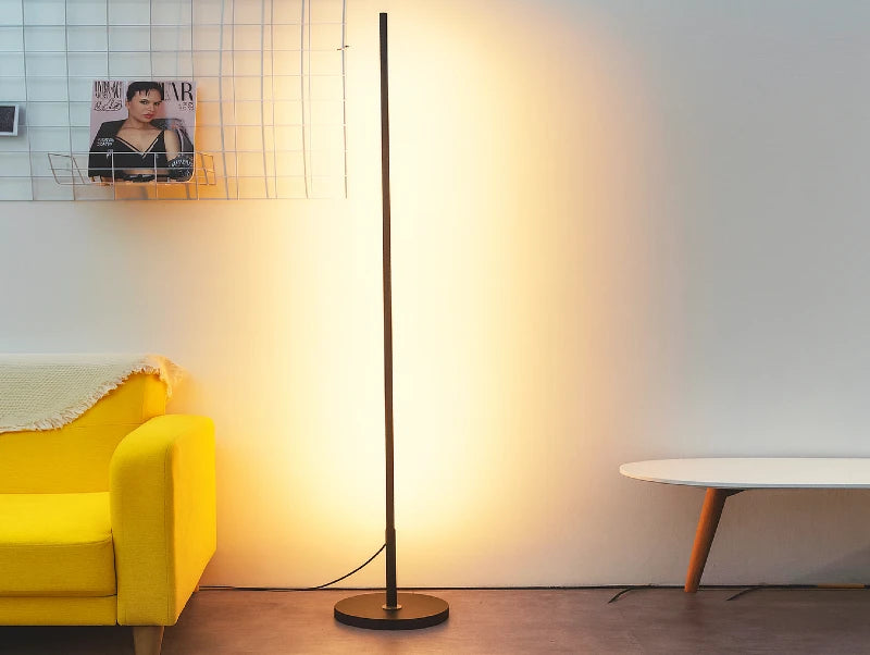 מנורת רצפה line