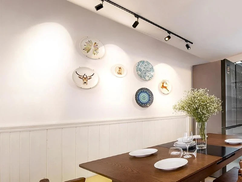 דיל משתלם - פס צבירה כולל ספוטים ונורות GU10