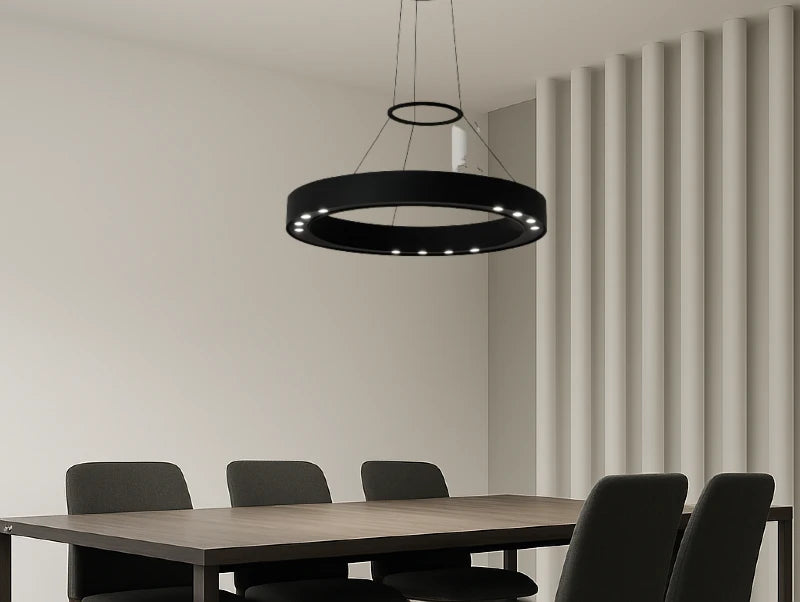 מנורת תלייה CIRKÉ מעל שולחן בחדר ישיבות