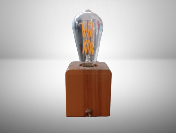 מנורת שולחן TAZ - עודפים