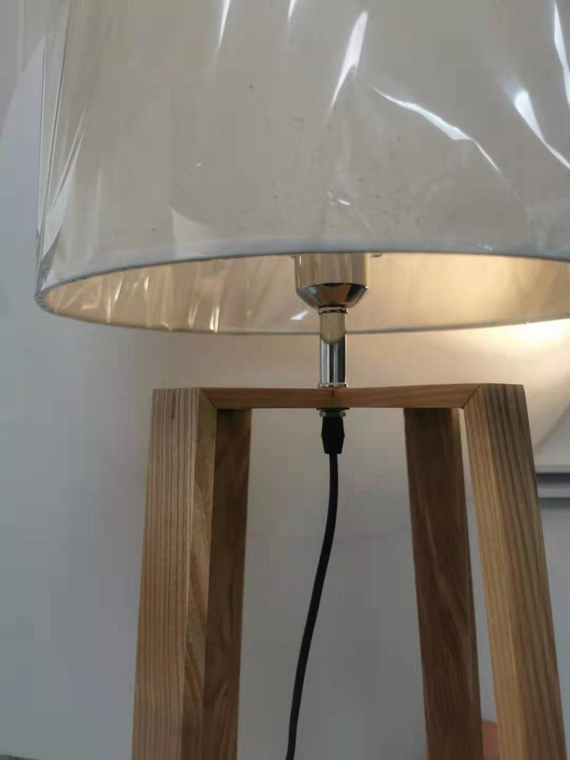 מנורת שולחן TIMU