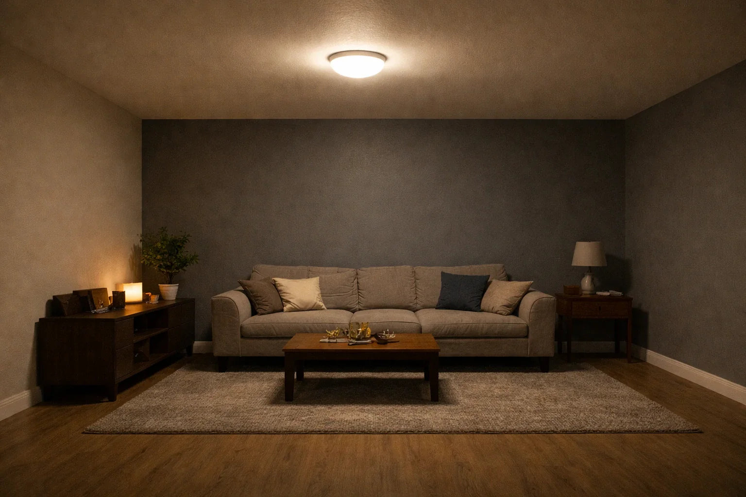 פינות חשוכות בבית? לרוב זו בעיית פיזור, לא בעיית עוצמה