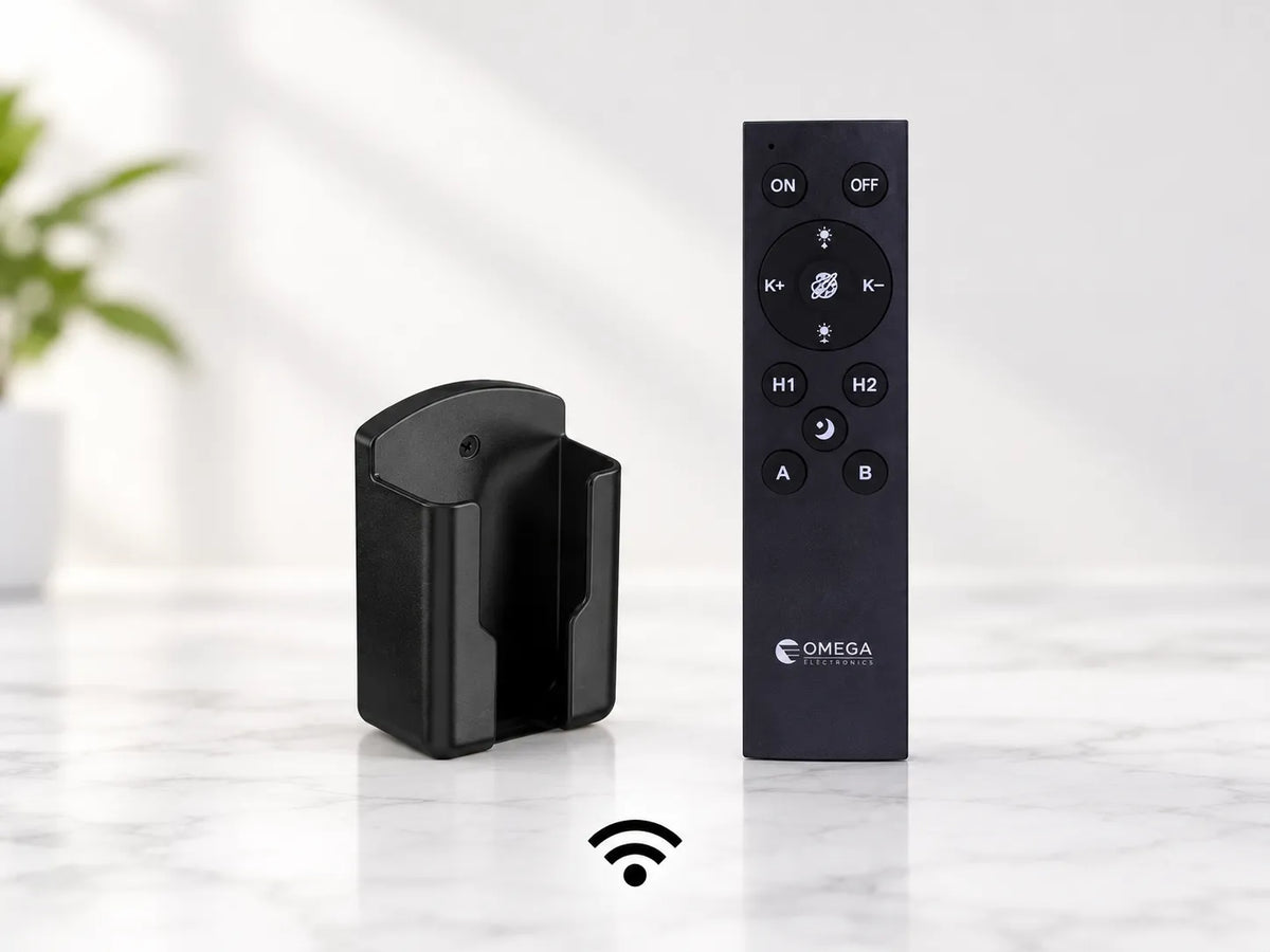 שלט רחוק שחור LINE WIFI מבית OMEGA הכולל מתקן תלייה תואם לקיר