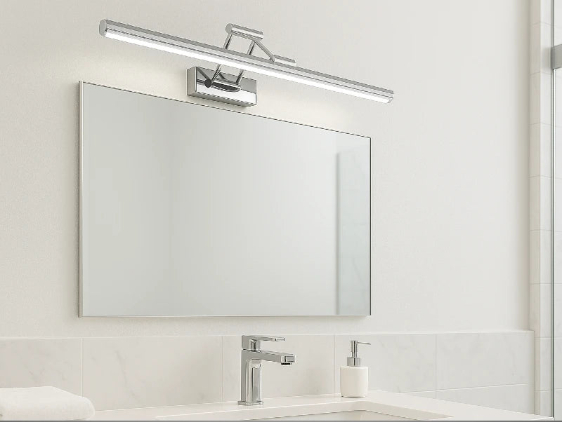 מנורת קיר SILVER בחדר אמבטיה
