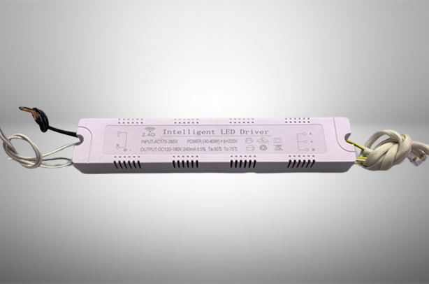 לד דרייבר עם 3 יציאות ל-2 גוונים + יציאה RF LED DRIVER 40-60WX6 double color 220V