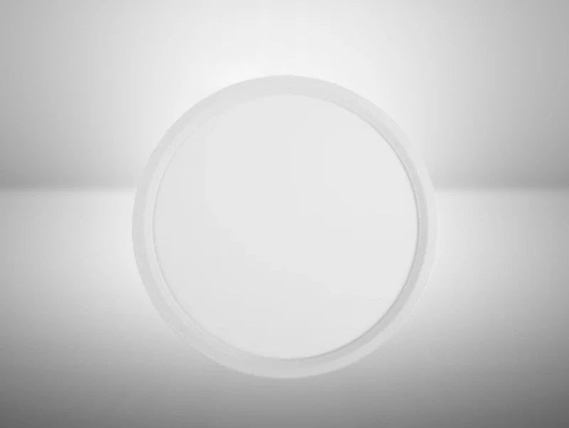 גוף תאורה צמוד תקרה עגול לבן מדגם ELEMENT של OMEGA, עם גימור מט.