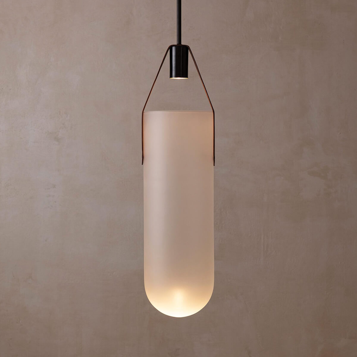מנורת תליה מזכוכית FADO - Hanging lamps with bulbs