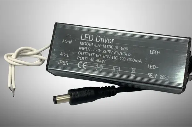 לד דרייבר LED DRIVER 48-54W 600ma - לדמרקט