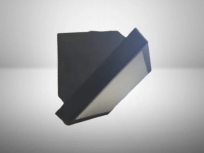 מנורת קיר חוץ TRIGO במבט צד
