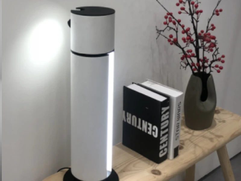 מנורת רצפה VÉLURA על מדף