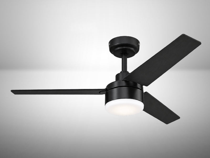 מאוורר תקרה שחור עם 3 כנפיים ותאורת LED עגולה מובנית