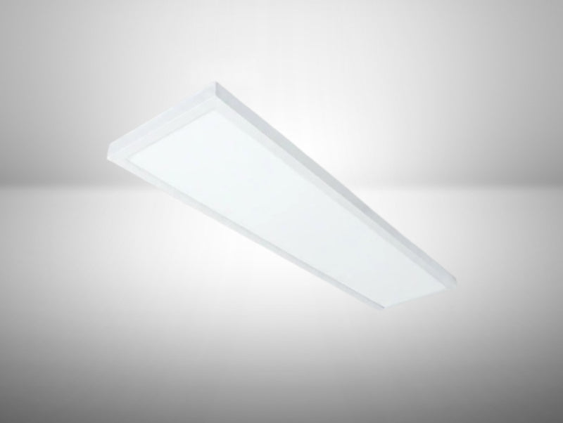 פאנל LED ליניארי לבן בעיצוב מוארך עם תאורה אחידה ורחבה