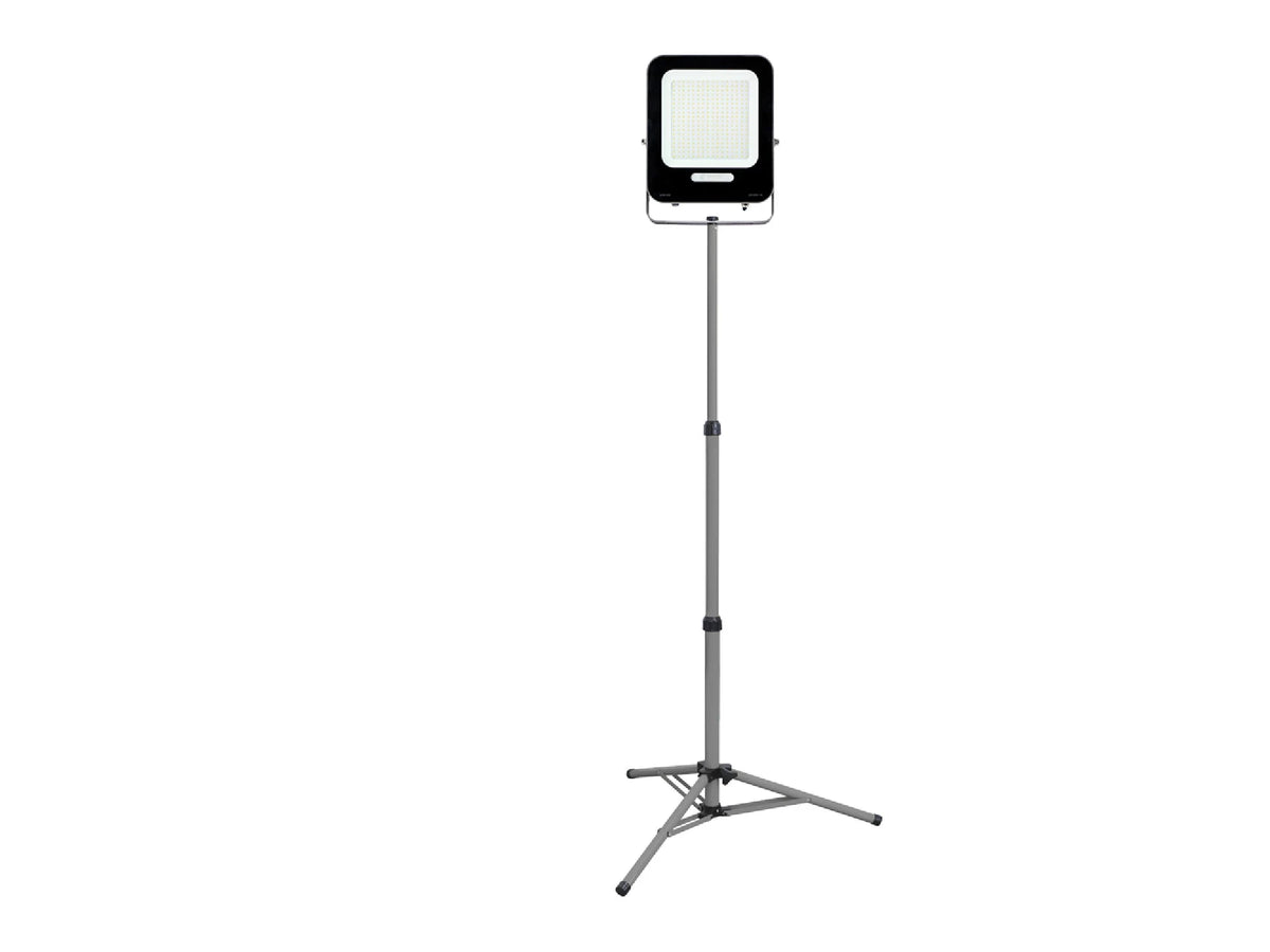 פנס הצפה STRIKE על חצובה - Flood Lights באתר לדמרקט