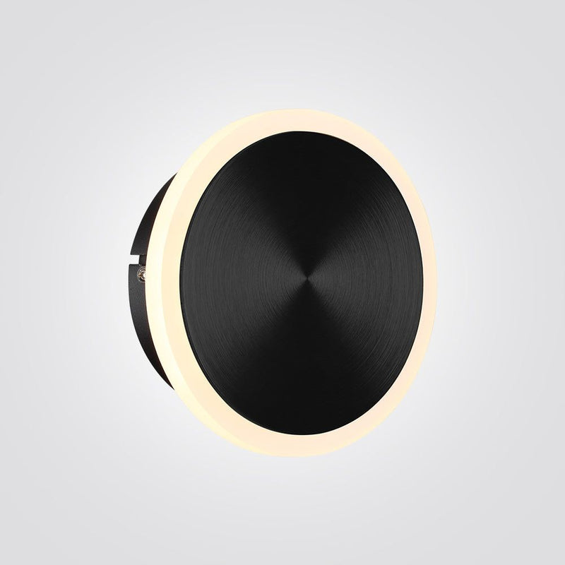 מנורת קיר מעוצבת בצורת עיגול שחור
